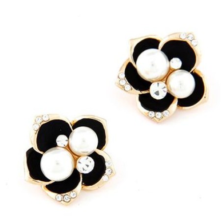 Black Flower Pearl Stud Earrings